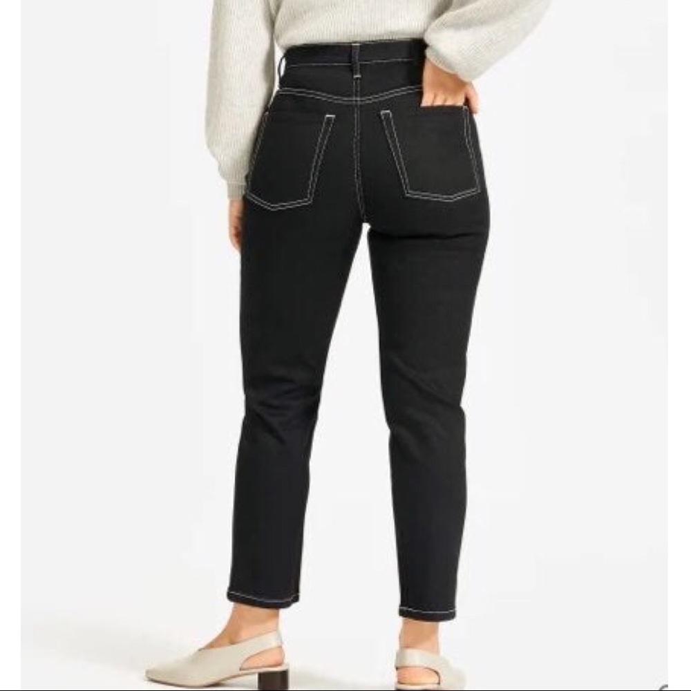 Everlane cheeky jean in black with contrast stitch